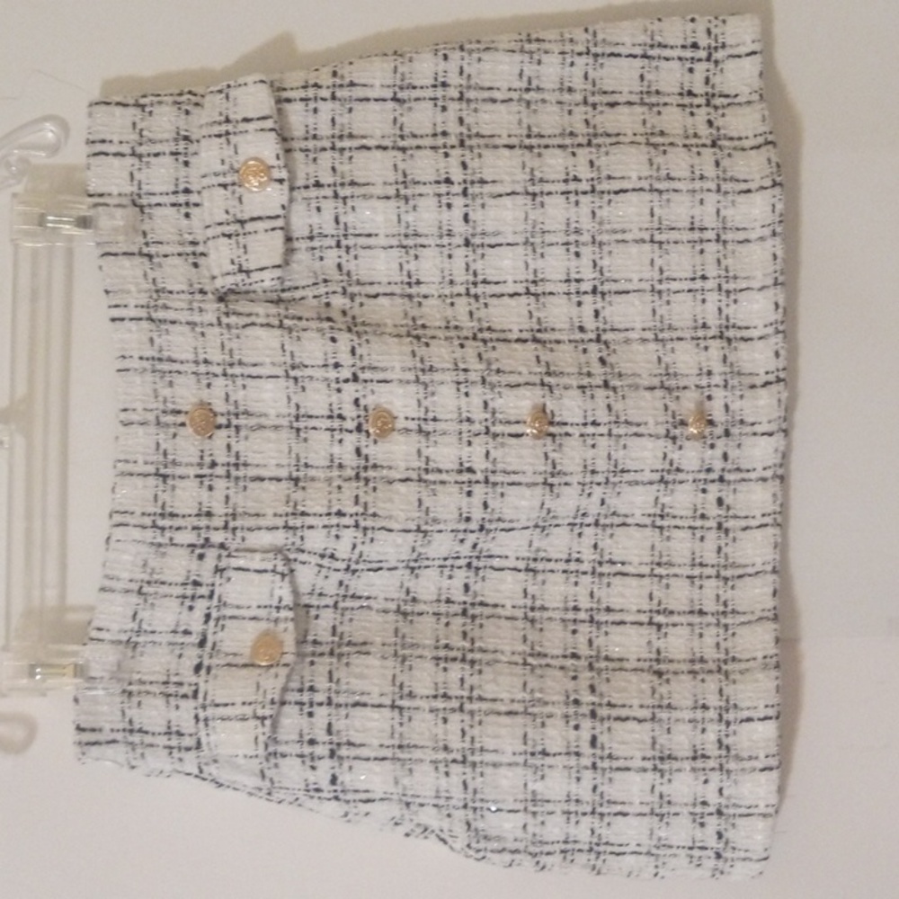 CUPSHE WOVEN WHITE AND BLACK PLAID MINI SKIRT SIZE LARGE NWT - Picture 4 of 10